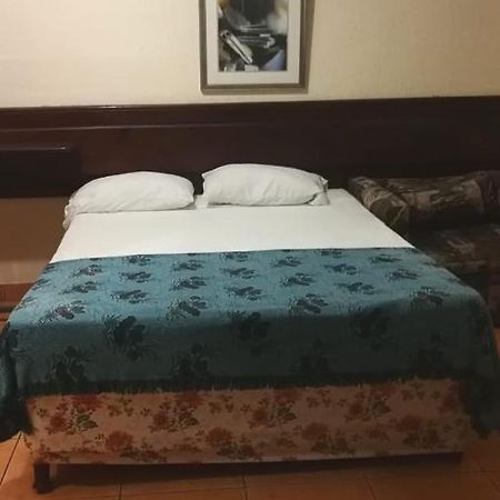 Carnetta'S House Hotel Maraval Exterior photo