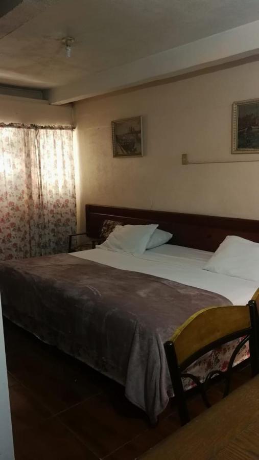 Carnetta'S House Hotel Maraval Exterior photo